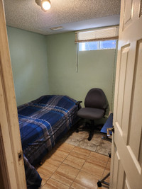 Quiet Room for Rent, Immediately, near ION