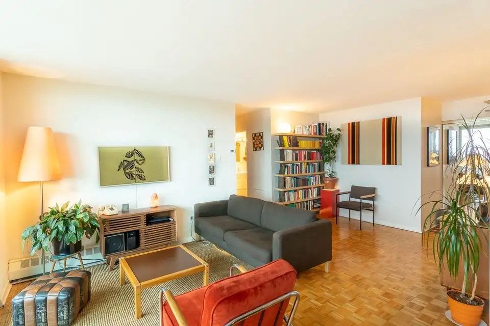 3 ½ et 4 ½ lumineux à louer Outremont | Balcon, piscine, sauna — photo 2