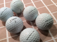 Golf BALLES TITLEIST PRO V1. ET V1X IMPECCABLES $30.DZ