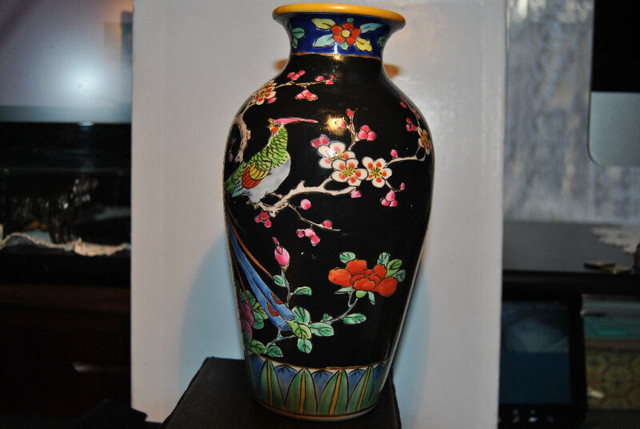Chinese Antique Famille Rose Black Glazed Porcelain Vase in Arts & Collectibles in Vancouver