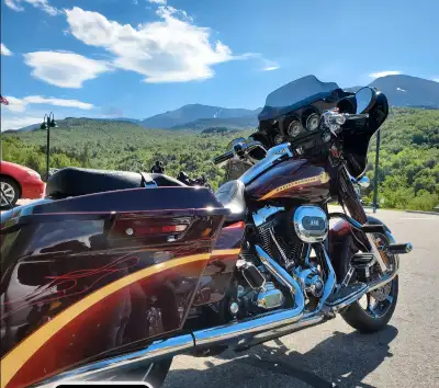 2010 Harley Davidson CVO Street Glide. New tires front and rear. New K&N washable air cleaner. New H...