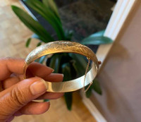 Solid Yellow Gold Wide Bangle with Beautiful Design Side open