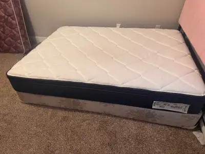 Like new bed, View more