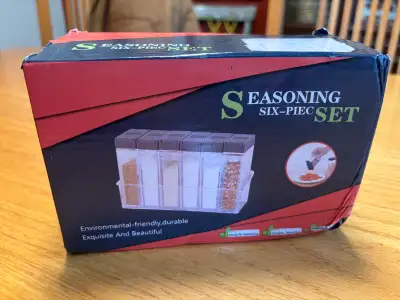 Set of 6 Spice Shaker containers-NIB, View more