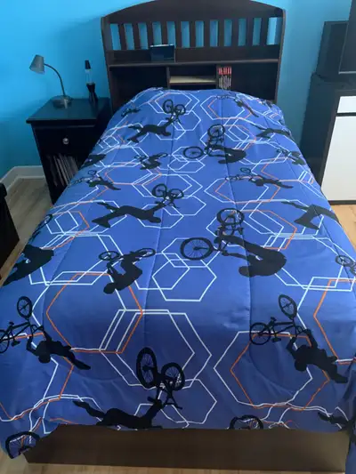 Lit simple capitaine avec tête de lit (inclus matelas), View more