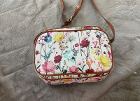 Ladies spring purse 