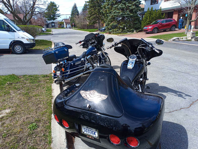 2 Harleys FLHT and trike  dans Motos  à Ville de Montréal - Image 3