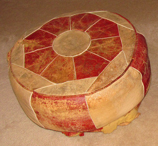 Vintage Egyptian Hassock in Rough Shape! in Arts & Collectibles in Saskatoon - Image 2