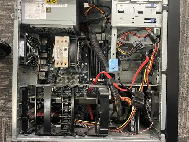 Lenovo ThinkStation S20 Xeon W3530, 2.8GHz in Desktop Computers in Ottawa - Image 4