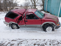 Parting out a 2000 chevy blazer