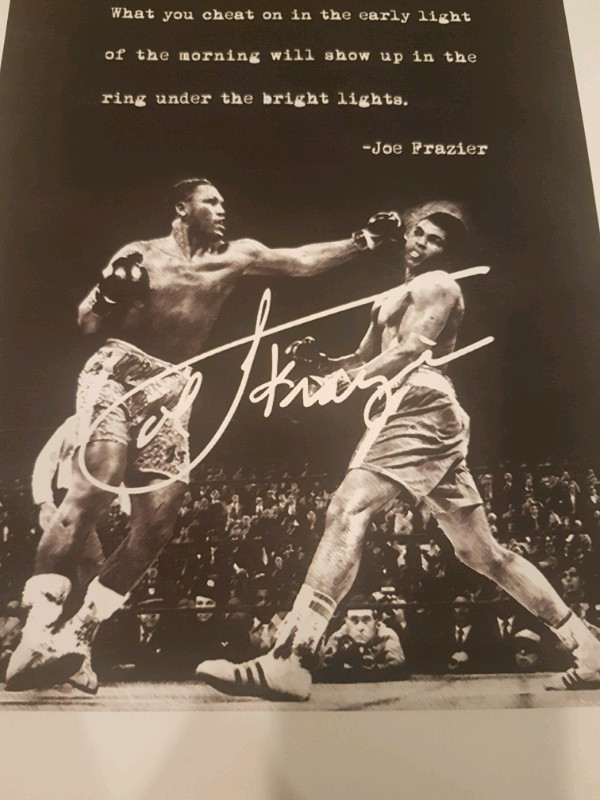 JOE FRAZIER MOTIVATIONAL 11"x14"  BOXING POSTER  in Arts & Collectibles in Mississauga / Peel Region - Image 2