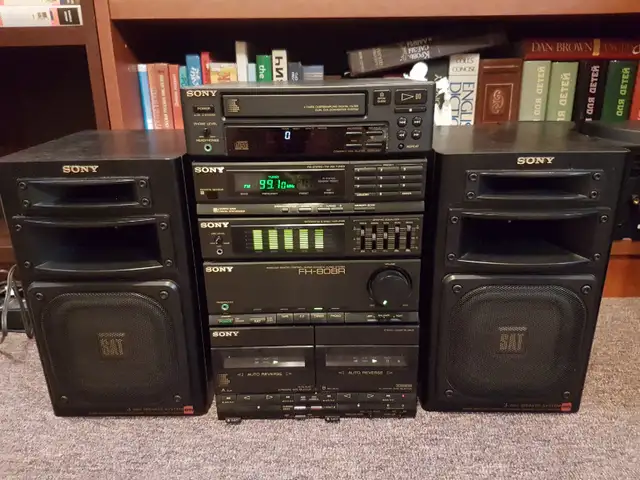 Sony FH-808R five components vintage(1988)mini system for sale in Stereo Systems & Home Theatre in Markham / York Region - Image 2