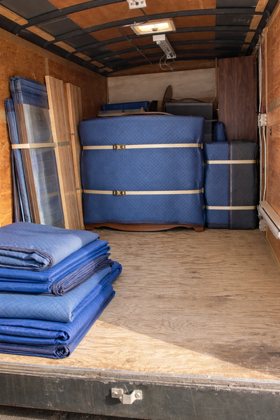 Universal affordable movers, packing, moving and delivery . Professional Movers at Great price. ----...