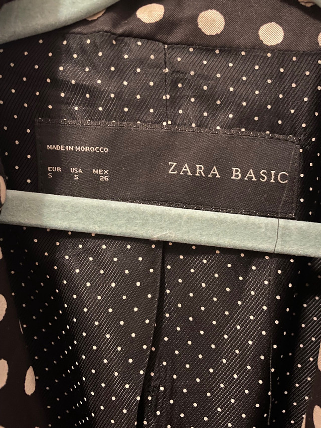 Zara Blazer femme  dans Femmes - Hauts et vêtements d'extérieur  à Longueuil/Rive Sud - Image 3