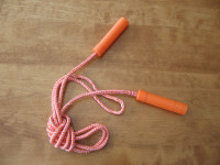 Corde à sauter orange de 2 mètres, neuve