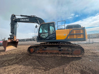 LOW HOURED. 2019 Deere 300G Excavator