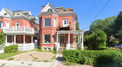 Spacious and serene apartment in Sandy Hill