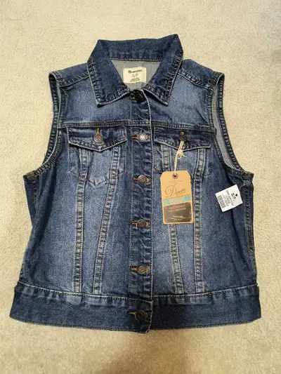 NWT Vintage Bluenotes Women's Denim Jean Vest Jacket - Small, View more