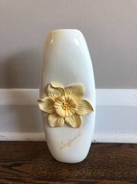 BNIB: Daffodil Vase