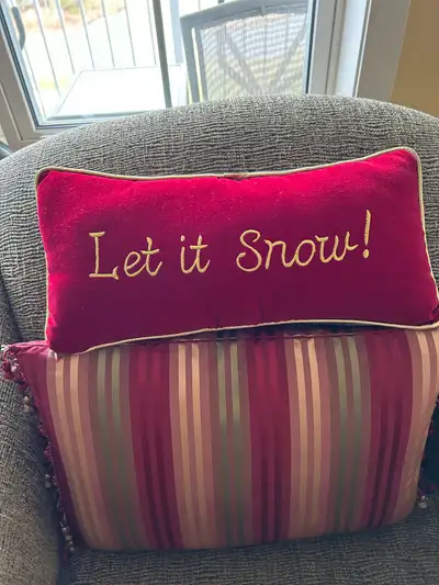holiday pillow, View more