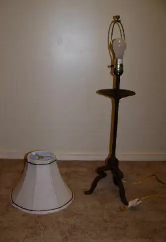 vintage lamp in Indoor Lighting & Fans in London - Image 8