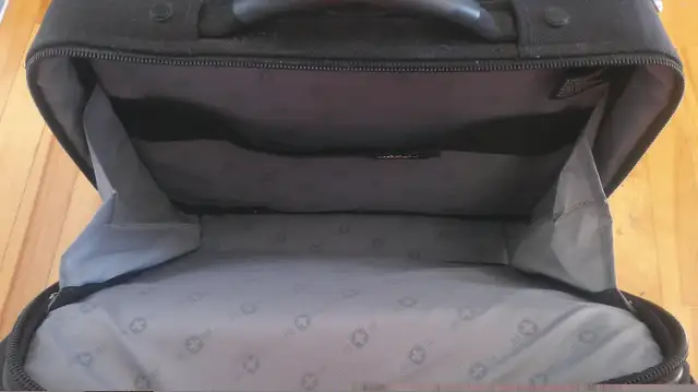 valise ordinateur swiss gear de voyage in Other in West Island - Image 6