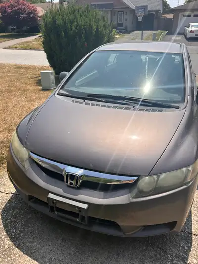 As is The AC does not work. 240000kms