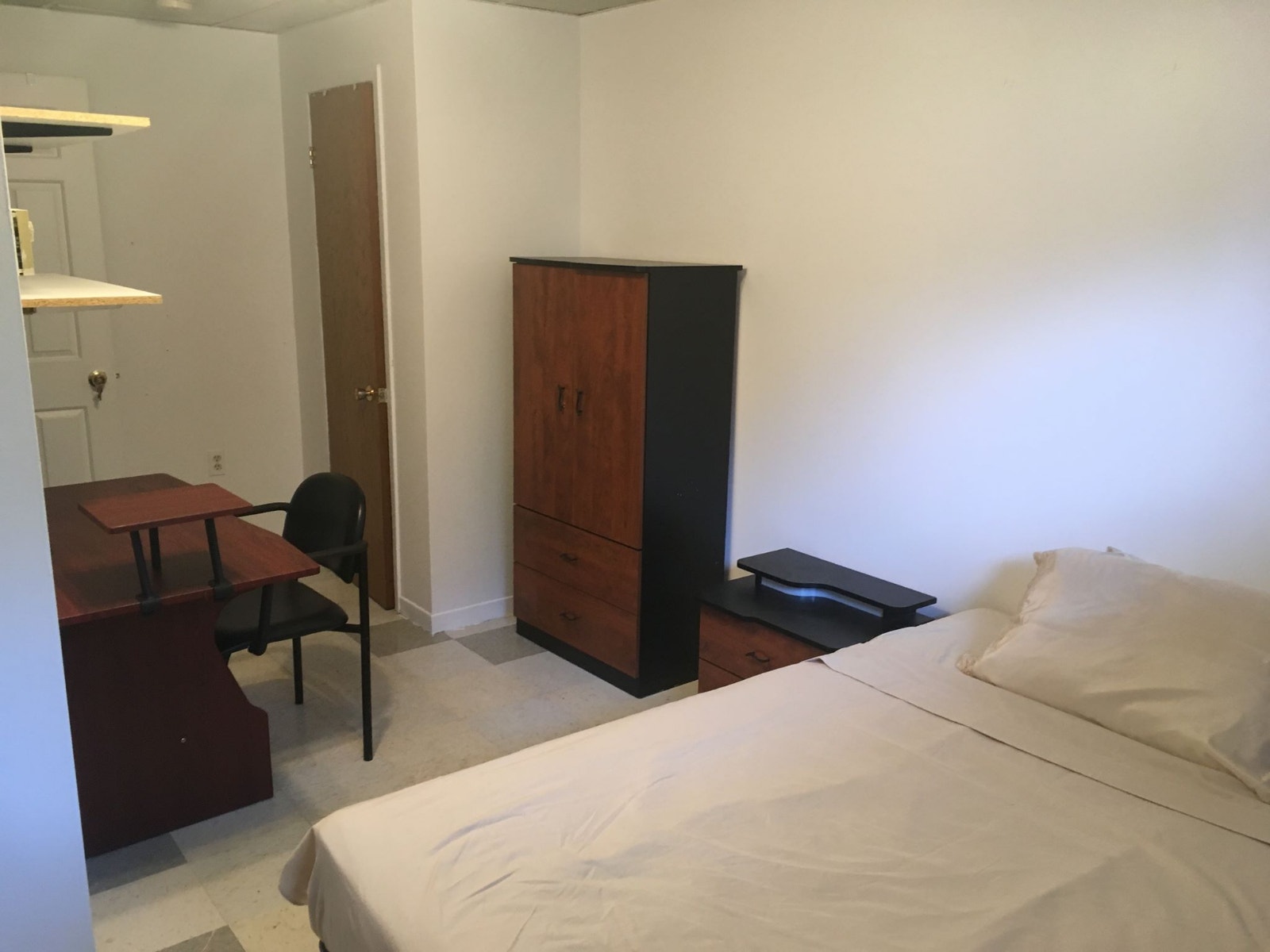 2 chambres a louer etudiant homme pres université sherbrooke — photo 3