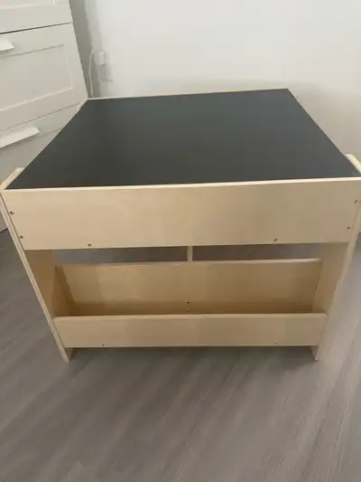 I I have a well maintained desk for sale. We have no use for this anymore. Dimentions 19”(height) x2...