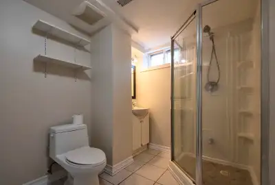 Rent Pickering GO - Prime Location