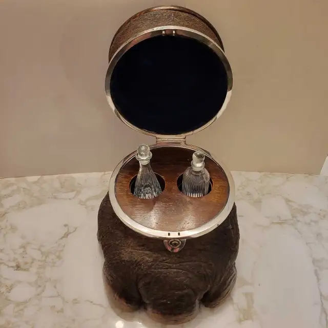 Antique taxidermy liqueur cabinet in Arts & Collectibles in City of Toronto - Image 3