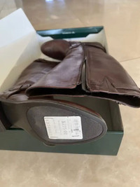 New Ralph Lauren Dark Brown Boots size 8