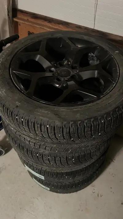 Used Michelin X-ICE winter tires on rims 245 / 50 R18 From 2014 X3 Total all season car mileage 99,0...