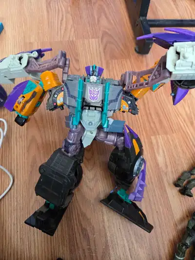 Megatron Transformers Cybertron 2005 Hasbro , View more