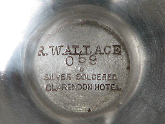 R. Wallace, Clarendon Hotel, Silver Plated Ice Cream Dish in Arts & Collectibles in Stratford - Image 2