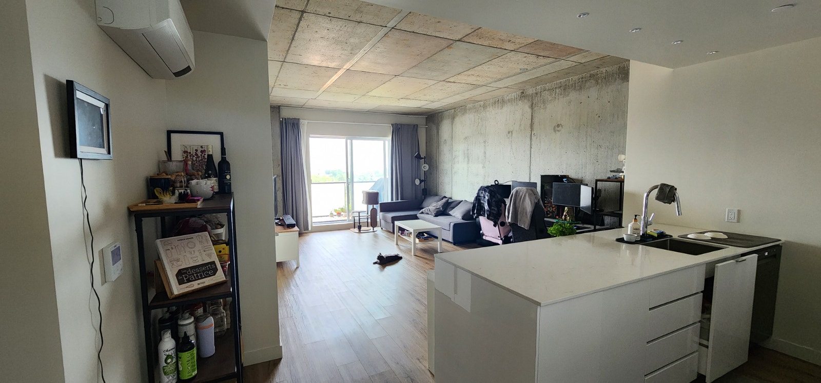 Appartement 3½ neuf avec vue imprenable sur les Laurentides! — photo 1