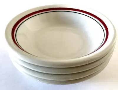 Vintage 1964 Lot de 4 petits bols Porcelaine 'Restaurant', View more