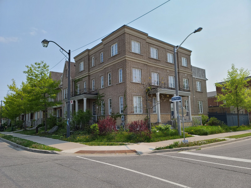 York University Village Room for Rent Room Rentals & Roommates City