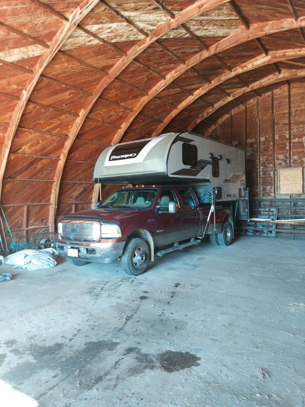 Truck Camper with slide in Travel Trailers & Campers in Swift Current - Image 2