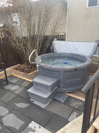 Spring Hot Tub Rental !!! Set up / chemicals  included