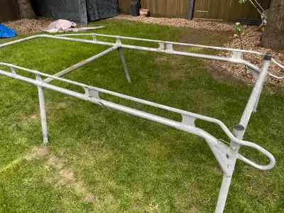 This Kargo Master aluminum utility rack is perfect for anyone needing extra carrying capacity for th...