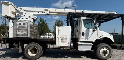 2015 FREIGHTLINER TEREX XT70 RM BUCKET TRUCK 2015 FREIGHTLINER M2 106 6.7L DIESEL 4X2 6SPD MANUAL 23...