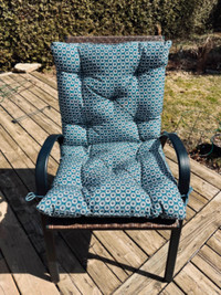 4 coussins pour chaises de jardin