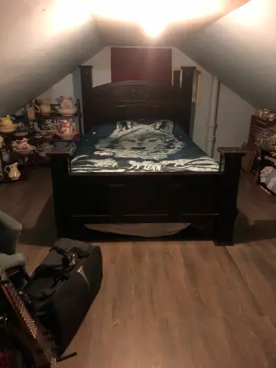 1 single room for rent July1,25 . For student or working .