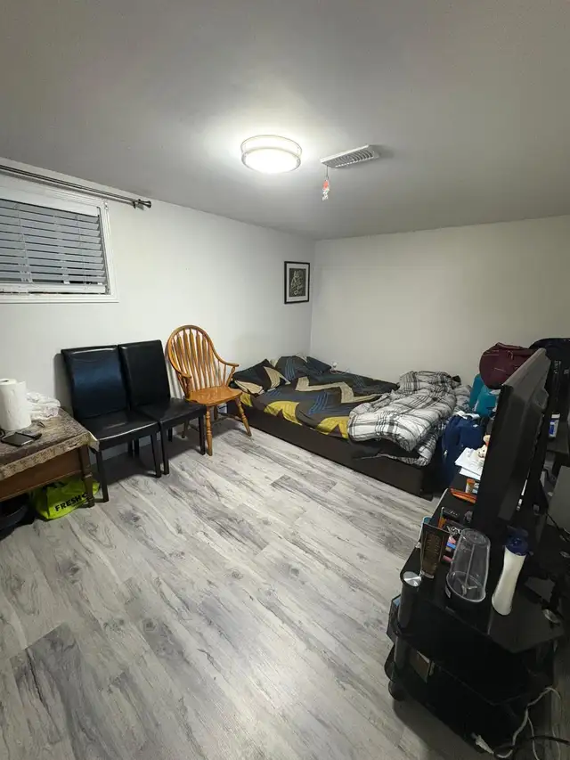 Rooms for Rent – Vegetarian Girls – Malton, Mississauga in Room Rentals & Roommates in Mississauga / Peel Region - Image 5