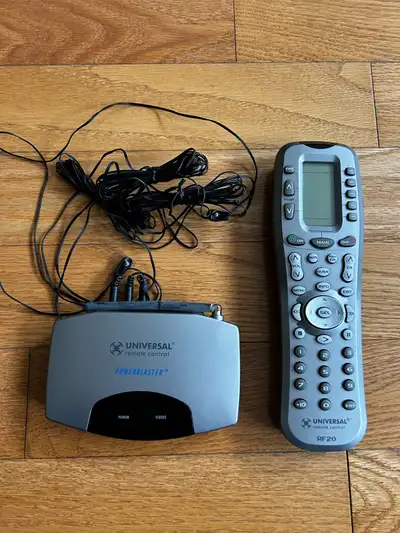 Universal Remote brand RF20 w/power blaster RFS200, View more