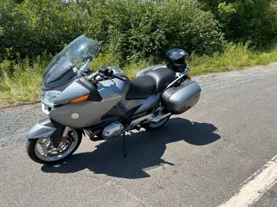 Tout en ordre Vérifications faites à chaque 5000k 2 propriétaires Entetenue chez motovanier Plus de...