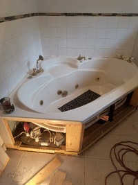 Jacuzzi Whirlpool bathtub