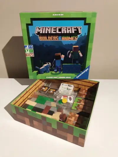 JEU SOCIÉTÉ MINECRAFT "BUILDERS & BIOMES", View more