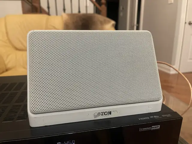 Canton HC-100 speakers - set of three plus one for parts in Speakers in Markham / York Region - Image 6